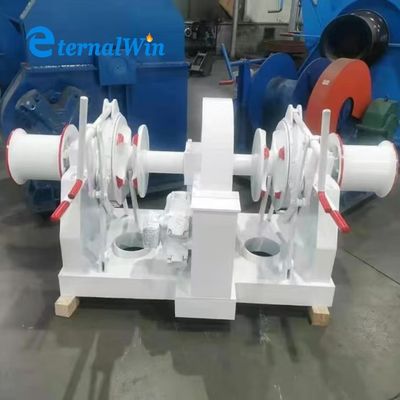 Dispositivo di trazione idraulica marina personalizzato con capacità di carico nominale 1-200 tonnellate per la movimentazione di carichi marittimi pesanti