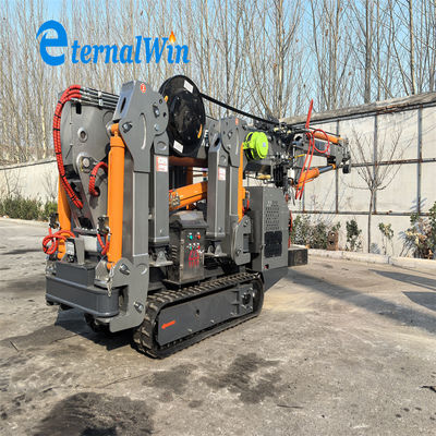 Gru a ragno cingolata con capacità di sollevamento di 8 tonnellate, raggio di lavoro massimo di 8,6 m e lunghezza del braccio di 9,6 metri